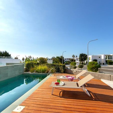 Villa Laurus 6, Walking Distance To The Beach Paphos Exterior foto